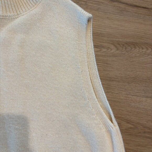 Lili Sidonio Anthropologie sleeveless sweater mock neck cream small - Picture 4 of 8